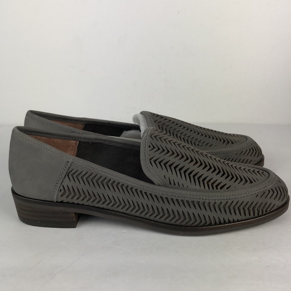 NEW Lucky Brand Camdyn Minimalist Cut Out Leather Loafer Flats 6 - Picture 4 of 10